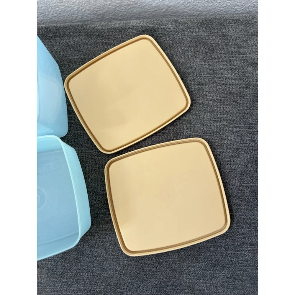 Vintage TUPPERWARE 2 Blue Pastel Freezer Squares 311-61, 312-9 w/Lids 310-87